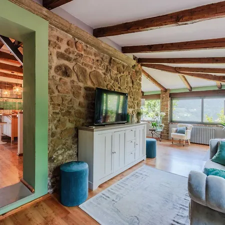 In With Tuscan Wine Views Vila Pescia