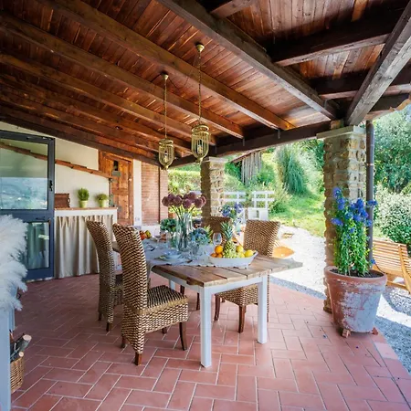 Vila In With Tuscan Wine Views Pescia